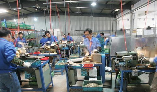 困境中的坚守 工厂无订单仍养员工背后的深层考量